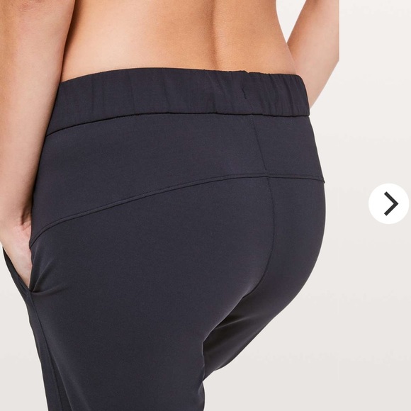 Lululemon On The Fly crop *23” - Picture 5 of 5